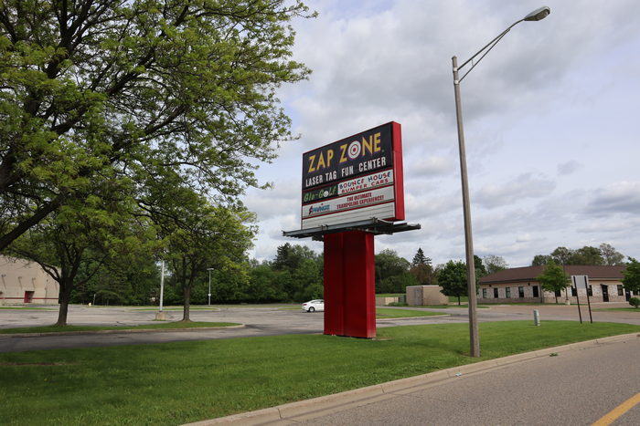 Elmwood Plaza 8 Theatres - May 22 2022